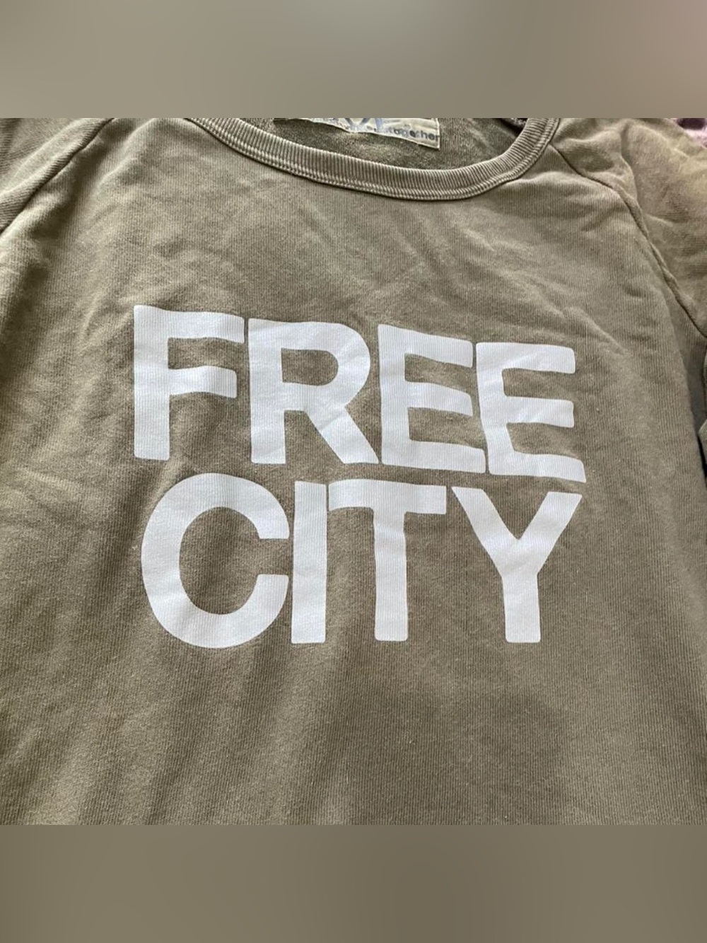 NEW Free City Size Medium